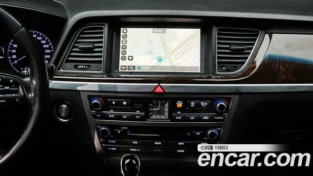 Hyundai Genesis 2016 — фото 14