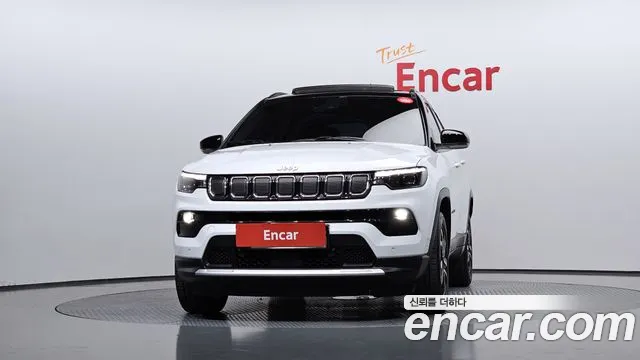 Jeep Compass 2022 — фото 3