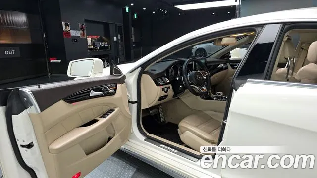 Mercedes-Benz CLS-Class 2015 — фото 10