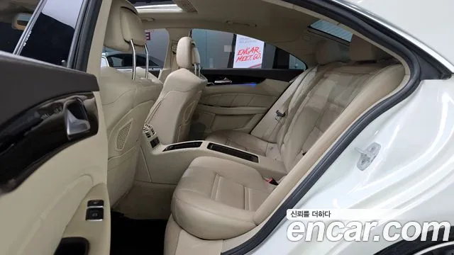 Mercedes-Benz CLS-Class 2015 — фото 12