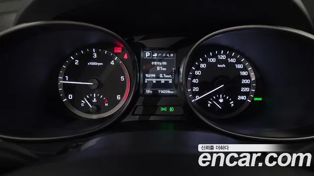 Hyundai Santafe 2016 — фото 11