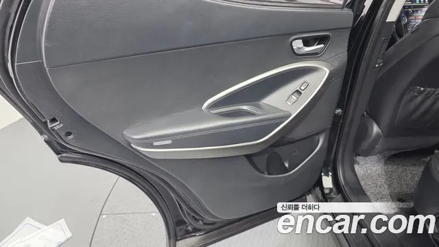 Hyundai Santafe 2016 — фото 15
