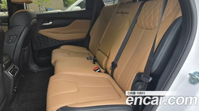Hyundai Santafe 2023 — фото 12
