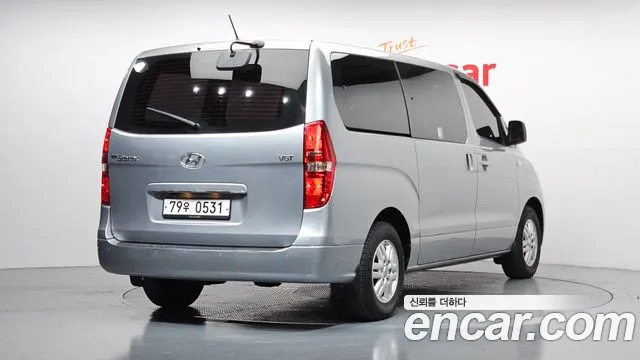 Hyundai Starex 2016 — фото 2