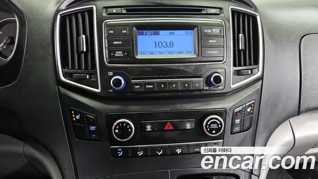 Hyundai Starex 2016 — фото 13