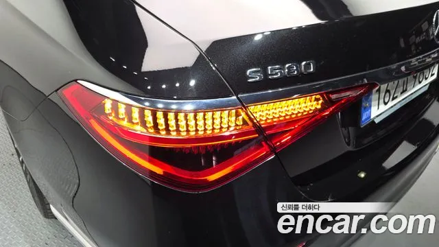 Mercedes-Benz S-Class 2023 — фото 9
