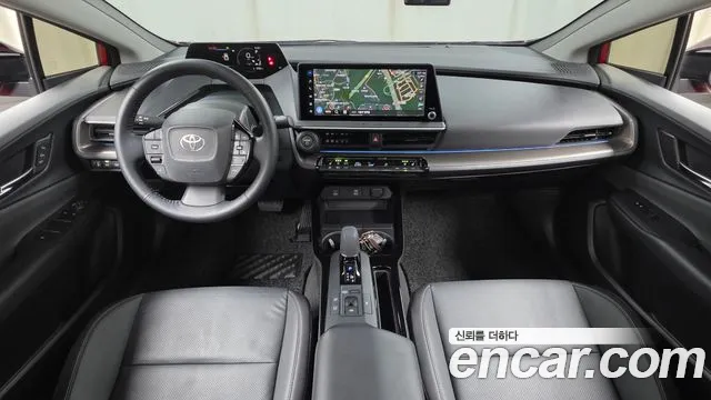 Toyota Prius 2024 — фото 10