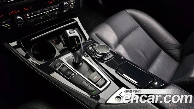 BMW 5-Series 2016 — фото 9
