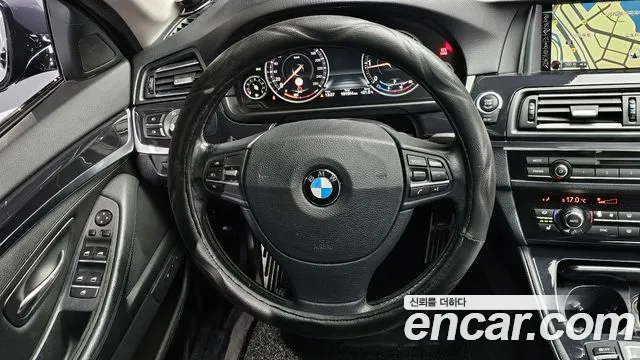 BMW 5-Series 2016 — фото 14