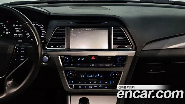 Hyundai Sonata 2017 — фото 15