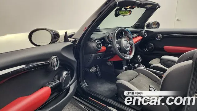 Mini Cooper Convertible 2020 — фото 13