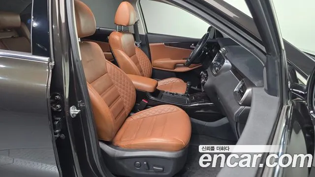 Kia Sorento 2019 — фото 16