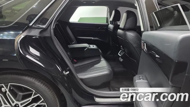 Hyundai Grandeur 2023 — фото 17