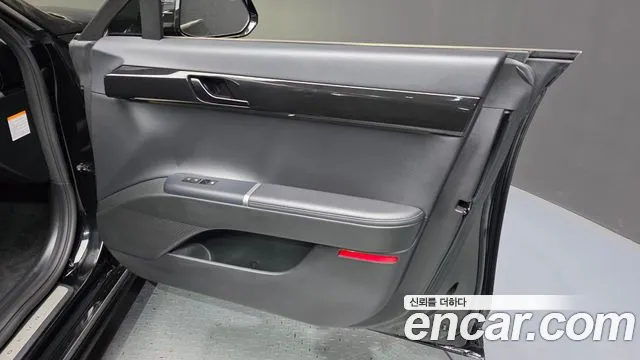 Hyundai Grandeur 2023 — фото 14