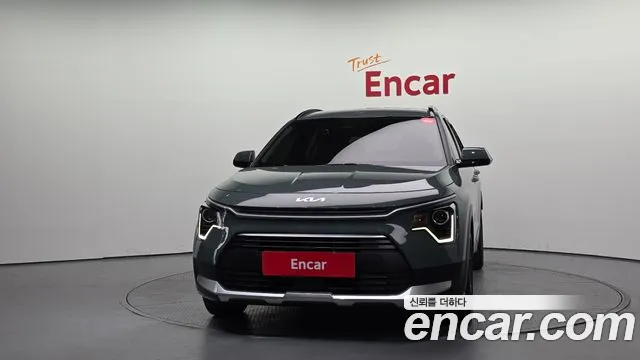 Kia Niro 2023 — фото 3