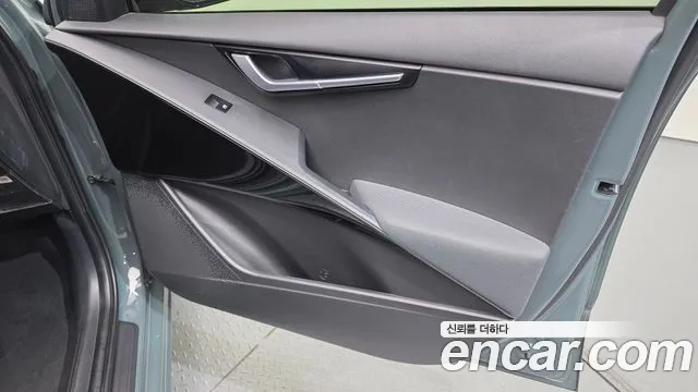 Kia Niro 2023 — фото 15