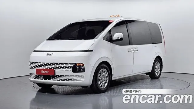 Hyundai Staria