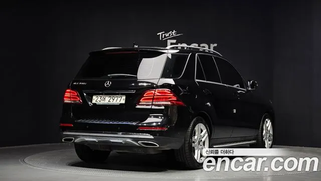 Mercedes-Benz GLE-Class 2018 — фото 2
