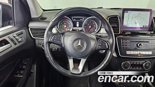Mercedes-Benz GLE-Class 2018 — фото 13