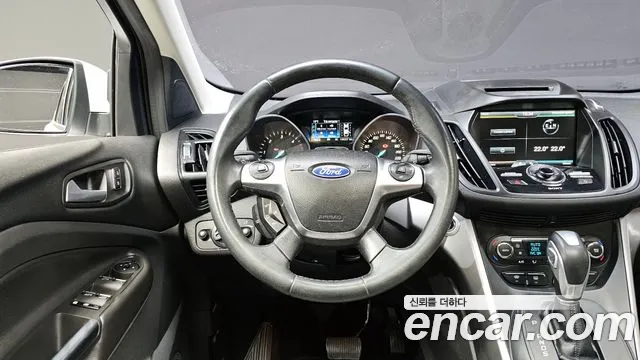 Ford Kuga 2016 — фото 13