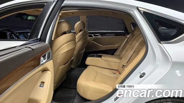 Hyundai Genesis 2016 — фото 18