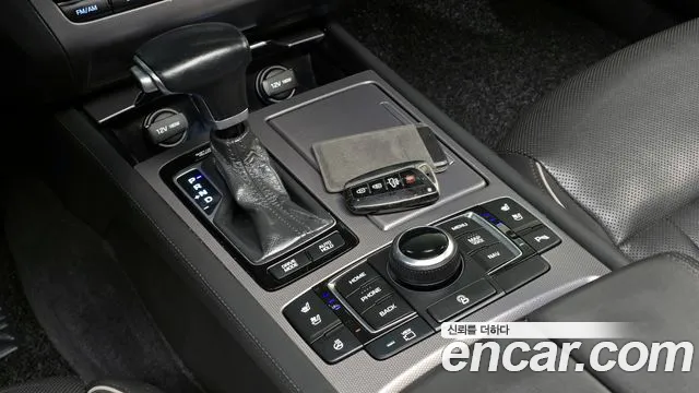 Hyundai Genesis 2016 — фото 9
