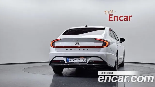 Hyundai Sonata 2020 — фото 4