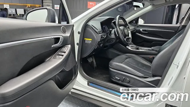 Hyundai Sonata 2020 — фото 10