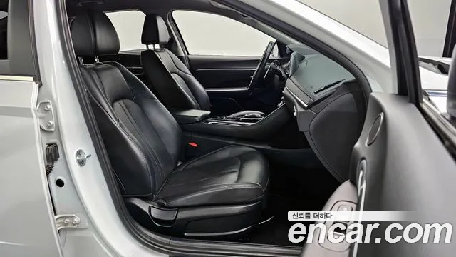 Hyundai Sonata 2020 — фото 14