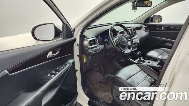 Kia Sorento 2015 — фото 10