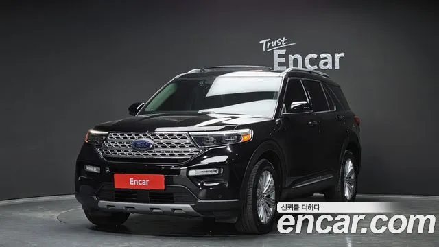 Ford Explorer 2020 — фото 1
