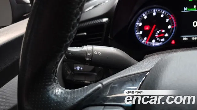 Hyundai Veloster 2019 — фото 15