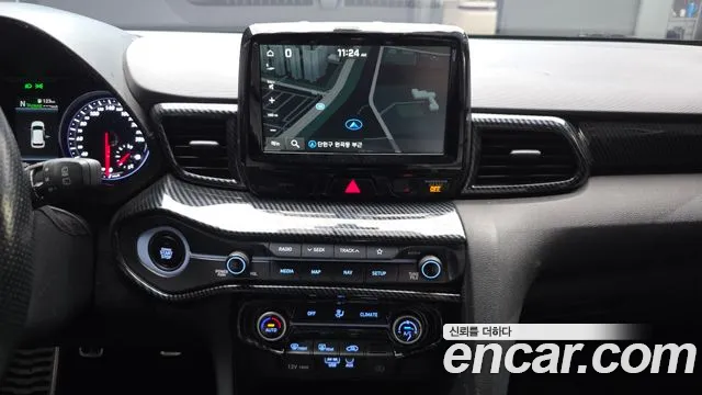 Hyundai Veloster 2019 — фото 16