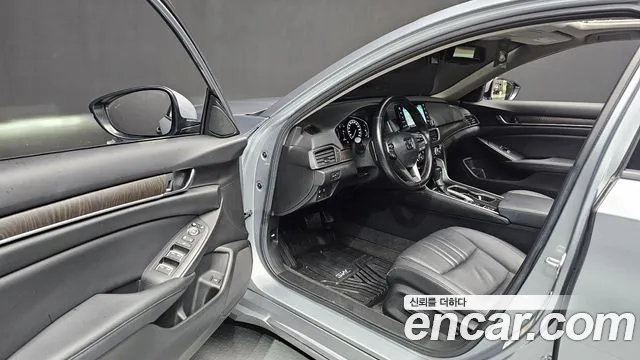 Honda Accord 2021 — фото 13