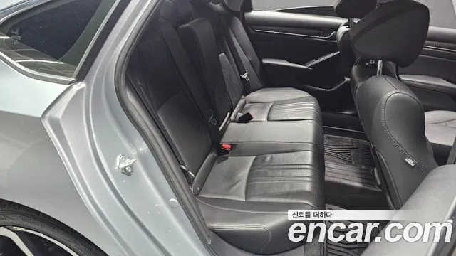 Honda Accord 2021 — фото 18