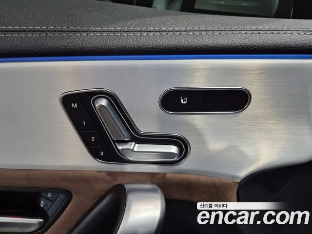 Mercedes-Benz CLA-Class 2025 — фото 14