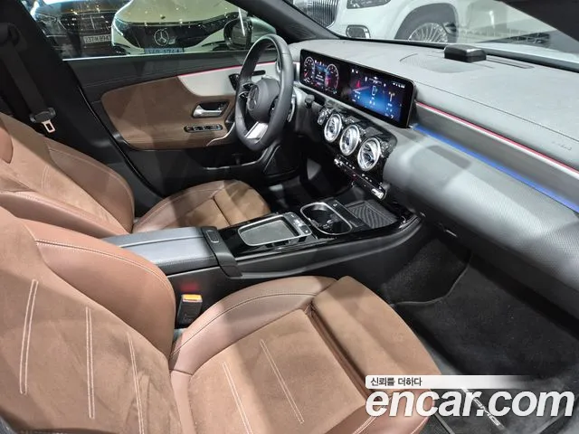Mercedes-Benz CLA-Class 2025 — фото 15