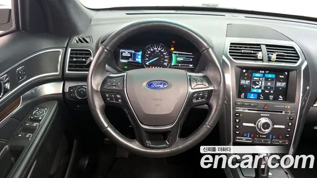 Ford Explorer 2017 — фото 13