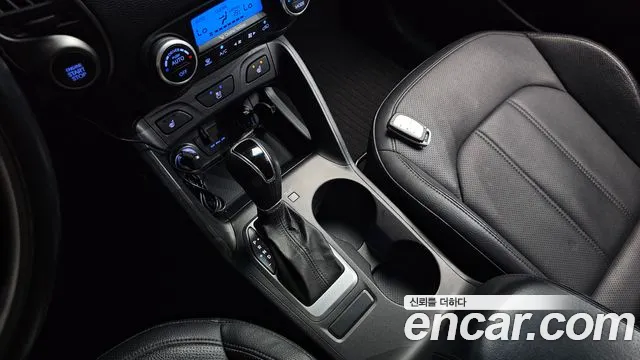 Hyundai Tucson 2014 — фото 11