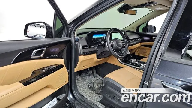 Kia Canival 2023 — фото 13