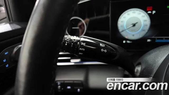 Hyundai AVANTE 2023 — фото 16
