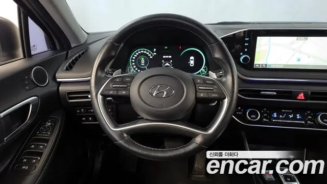 Hyundai Sonata 2021 — фото 18