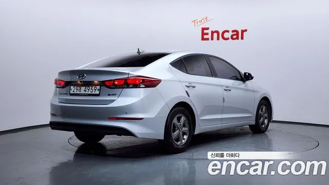 Hyundai AVANTE 2017 — фото 2
