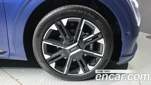 Kia EV6 2025 — фото 7