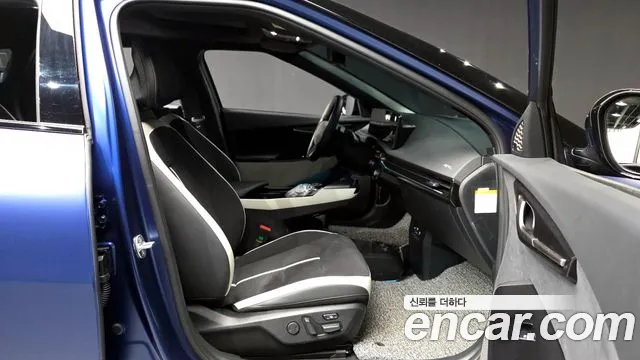 Kia EV6 2025 — фото 17