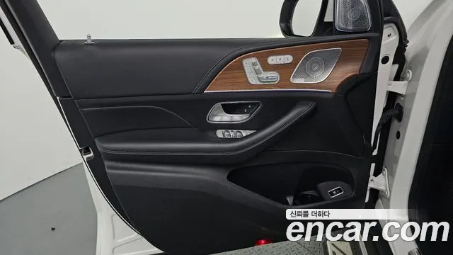 Mercedes-Benz GLS-Class 2021 — фото 14