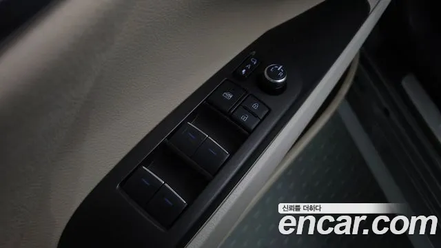 Toyota Camry 2024 — фото 19