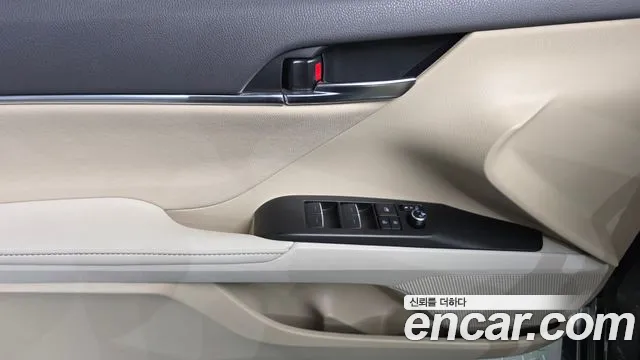 Toyota Camry 2024 — фото 14