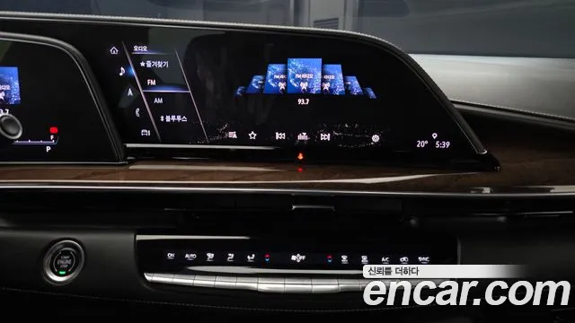 Cadillac Escalade 2021 — фото 18