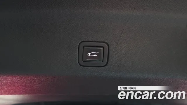 Cadillac Escalade 2021 — фото 19